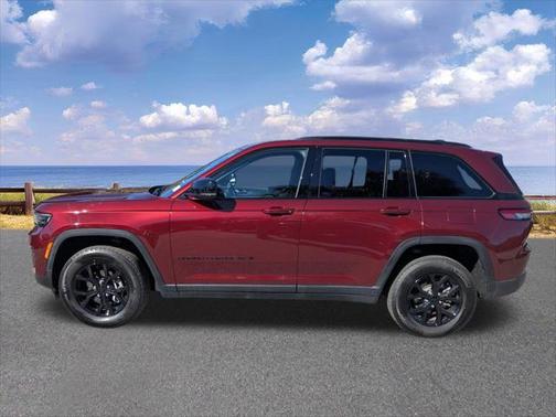 2024 Jeep Grand Cherokee Altitude 4x2