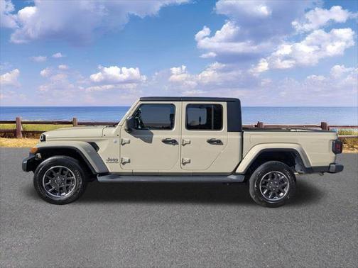 2022 Jeep Gladiator Overland 4x4
