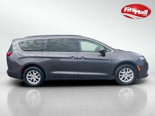 2020 Chrysler Voyager LXI