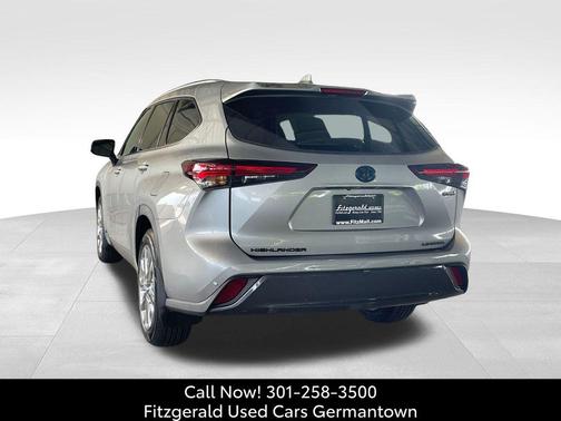 2024 Toyota Highlander Hybrid Limited