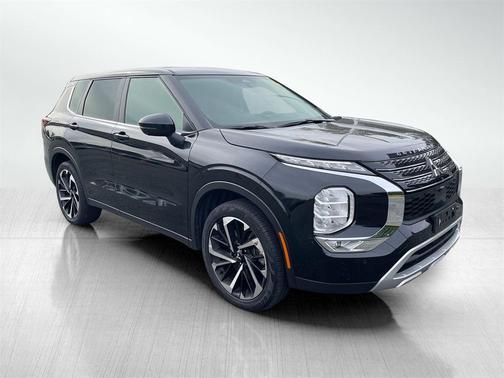 2024 Mitsubishi Outlander SE Black Edition S-AWC