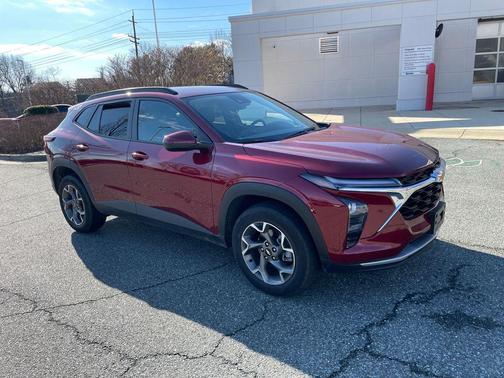 2025 Chevrolet Trax LT