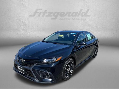 Midnight Black Metallic 2023 Toyota Camry SE