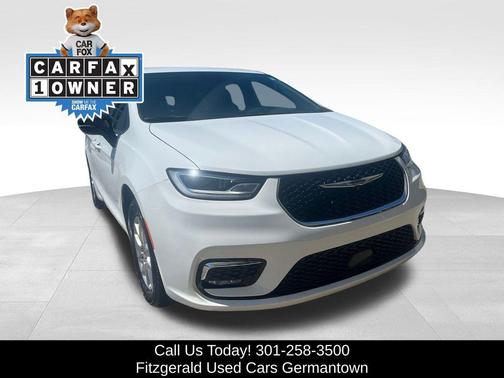 2024 Chrysler Pacifica Touring