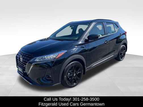 2023 Nissan Kicks SR