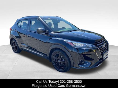 2023 Nissan Kicks SR