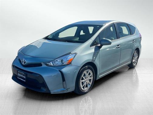 2017 Toyota Prius v Four