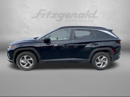Black Pearl 2024 Hyundai TUCSON SEL