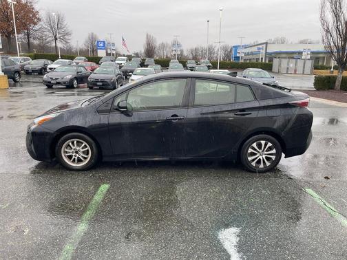 2017 Toyota Prius Two