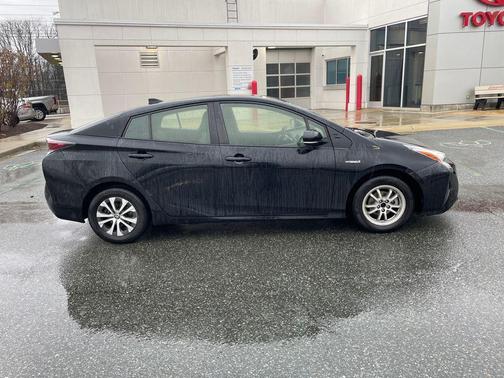 2017 Toyota Prius Two