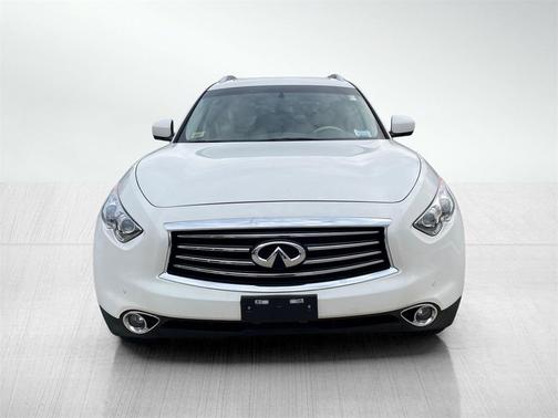 2015 INFINITI QX70 Base