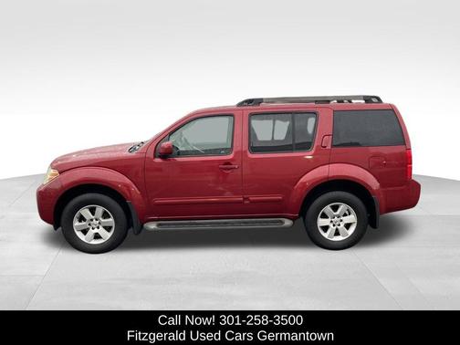 2011 Nissan Pathfinder SV