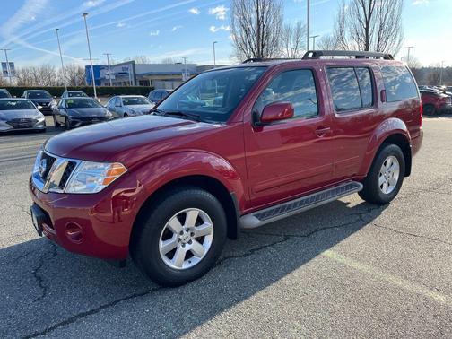 2011 Nissan Pathfinder SV