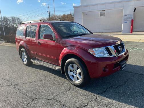 2011 Nissan Pathfinder SV