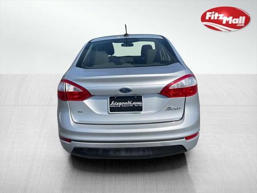 2016 Ford Fiesta SE
