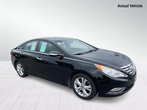 Photo 1 of 42 of 2013 Hyundai Sonata Limited