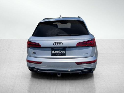 2022 Audi Q5 45 S line Premium Plus