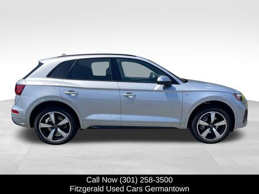 2022 Audi Q5 45 S line Premium Plus