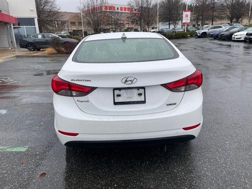 2016 Hyundai ELANTRA Limited