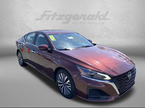 Garnet Pearl Metallic 2023 Nissan Altima 2.5 SV