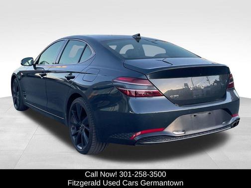 2023 Genesis G70 2.0T RWD