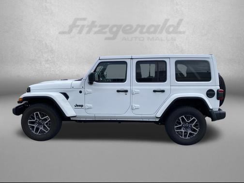 2025 Jeep Wrangler 4-Door Sahara 4x4