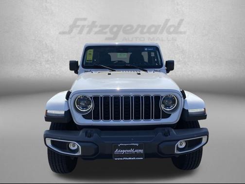 Bright White Clearcoat 2025 Jeep Wrangler 4-Door Sahara 4x4