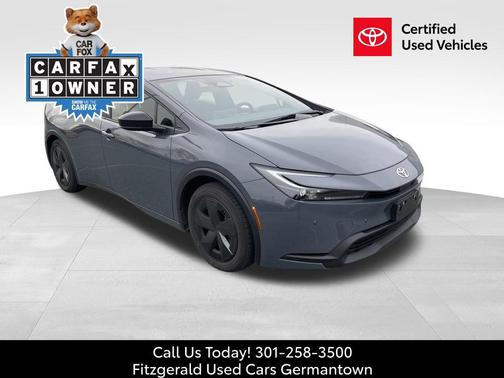 2025 Toyota Prius LE