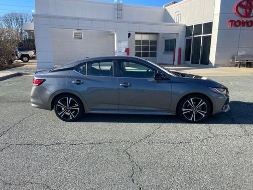 2021 Nissan Sentra SR