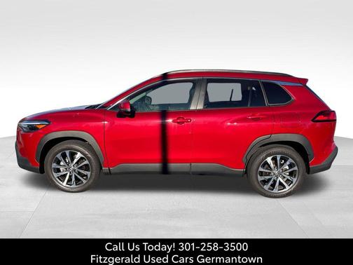 2023 Toyota Corolla Cross XLE