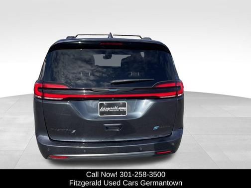 2021 Chrysler Pacifica Hybrid Touring L