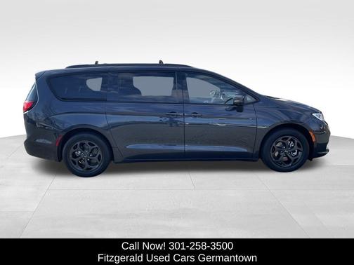 2021 Chrysler Pacifica Hybrid Touring L