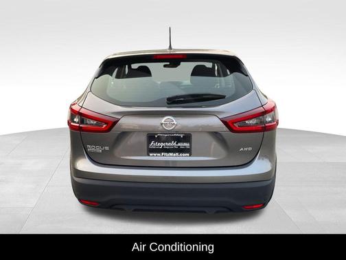 2022 Nissan Rogue Sport S