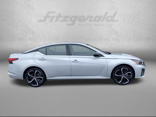 2024 Nissan Altima SR FWD