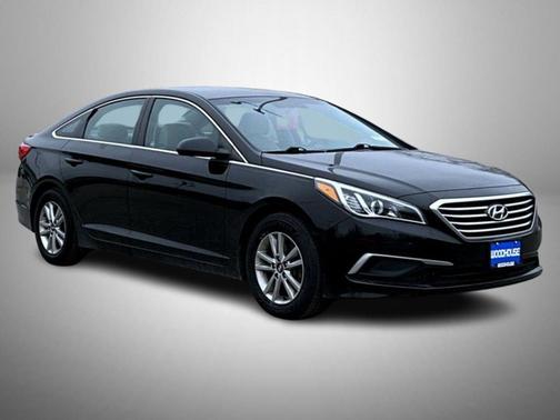 2017 Hyundai SONATA SE