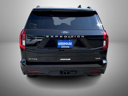 2025 Ford Expedition Max Active 4x4