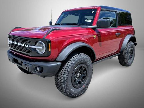 Ruby Red Metallic Tinted Clearcoat 2026 Ford Bronco Badlands