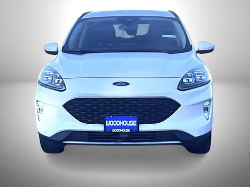 Star White Metallic Tri-Coat 2020 Ford Escape Titanium