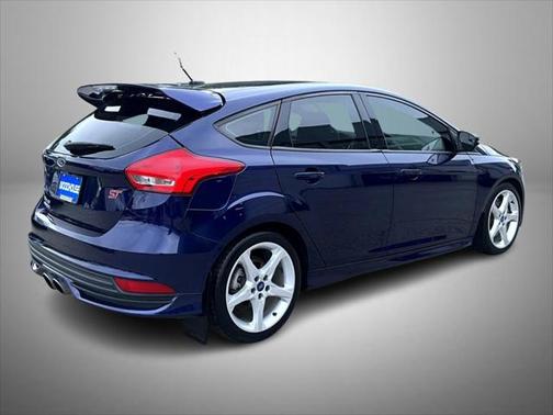 2017 Ford Focus ST