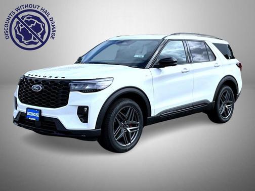 Star White Metallic Tri-Coat 2026 Ford Explorer ST-Line