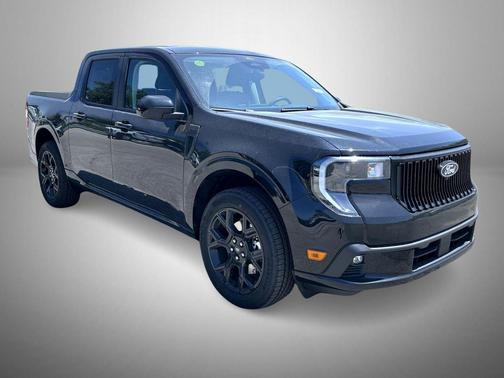 Shadow Black 2026 Ford Maverick Lobo Standard