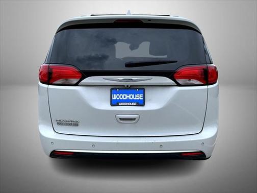 2020 Chrysler Pacifica Touring-L Plus