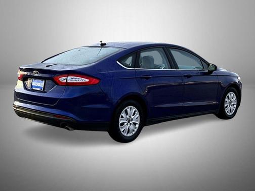 2014 Ford Fusion S