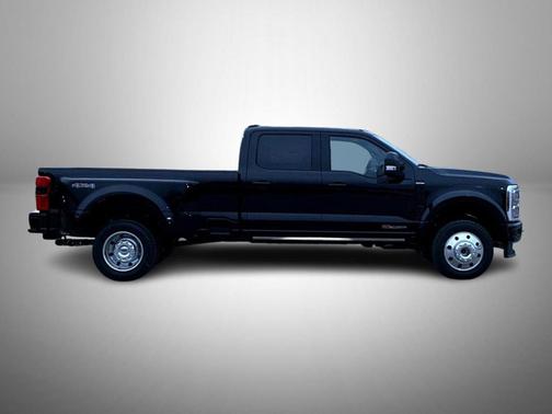 2026 Ford F-450 Platinum