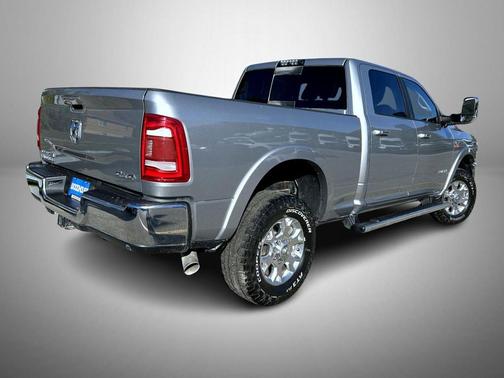 2020 RAM 2500 Laramie Crew Cab 4X4 6'4' Box