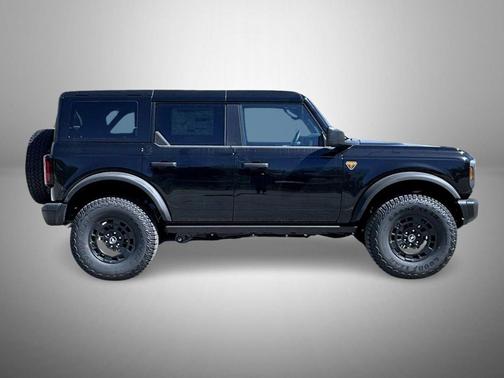 Shadow Black 2026 Ford Bronco Badlands