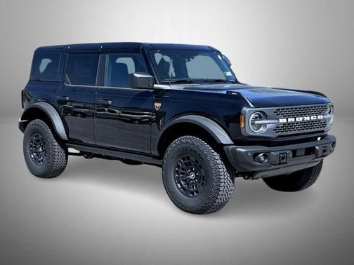 Shadow Black 2026 Ford Bronco Badlands