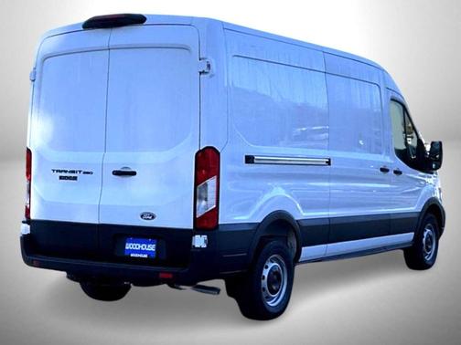 Oxford White 2026 Ford Transit-250 Base