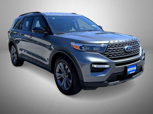 Carbonized Gray Metallic 2023 Ford Explorer XLT