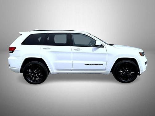 Bright White Clearcoat 2018 Jeep Grand Cherokee Altitude